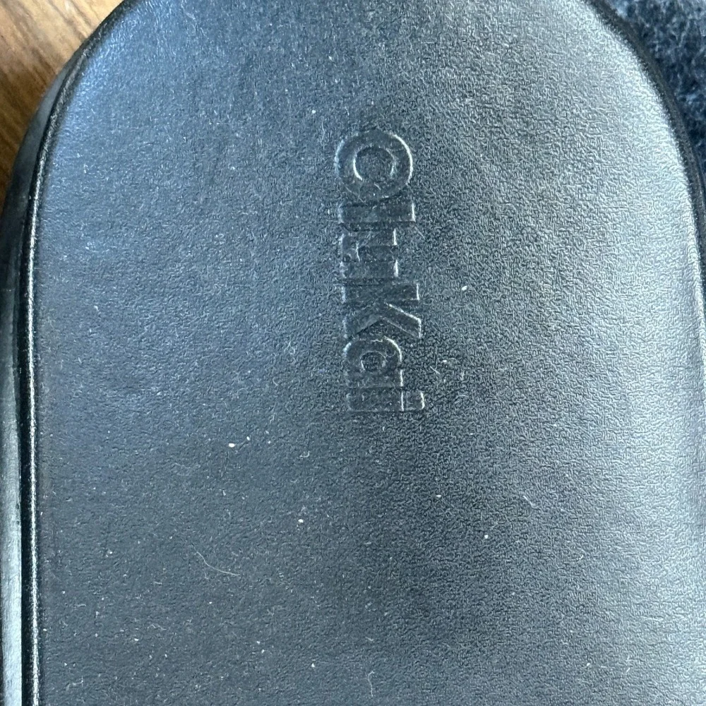 OluKai Mens Olali Slide Sandals Black Durable Leather Strap Comfort Outdoor M12